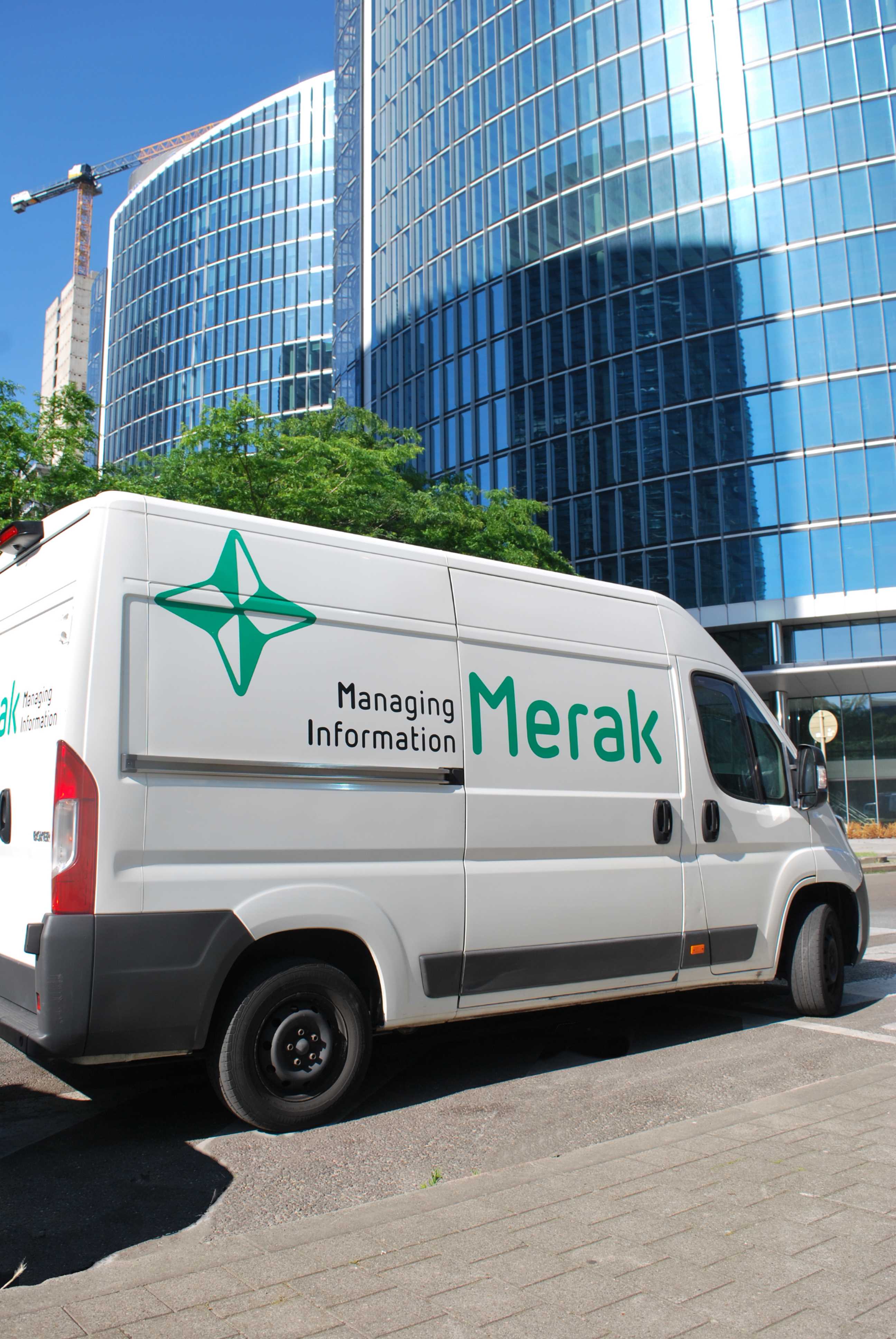 A picture of a parked Merak van